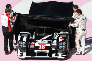 Illustration for article titled The Porsche 919 Now Comes In The Right Color; Must Now Win Le Mans
